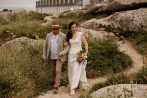 Ceremonie laïque en bord de mer