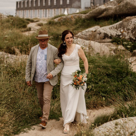 Ceremonie laïque en bord de mer