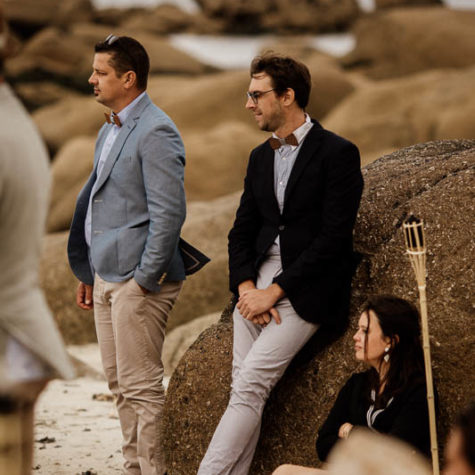 Ceremonie laïque en bord de mer